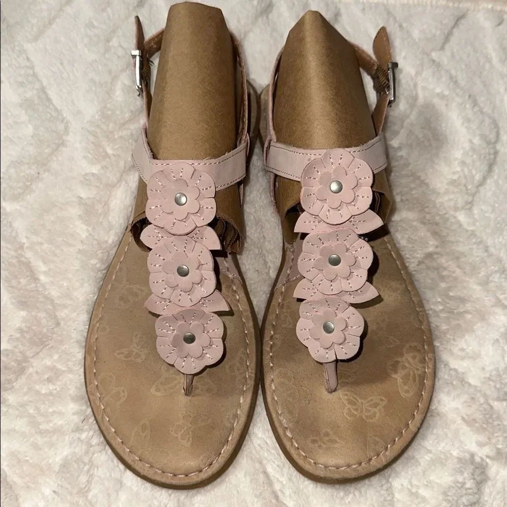 BOC 9 Blush Pink Soft Tan Footbed Faux Leather Flat Floral Strap Sandals
